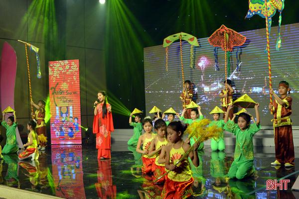 Các doanh nghiệp, nhà hảo tâm ủng hộ Quỹ vì người nghèo Hà Tĩnh hơn 115 tỷ đồng