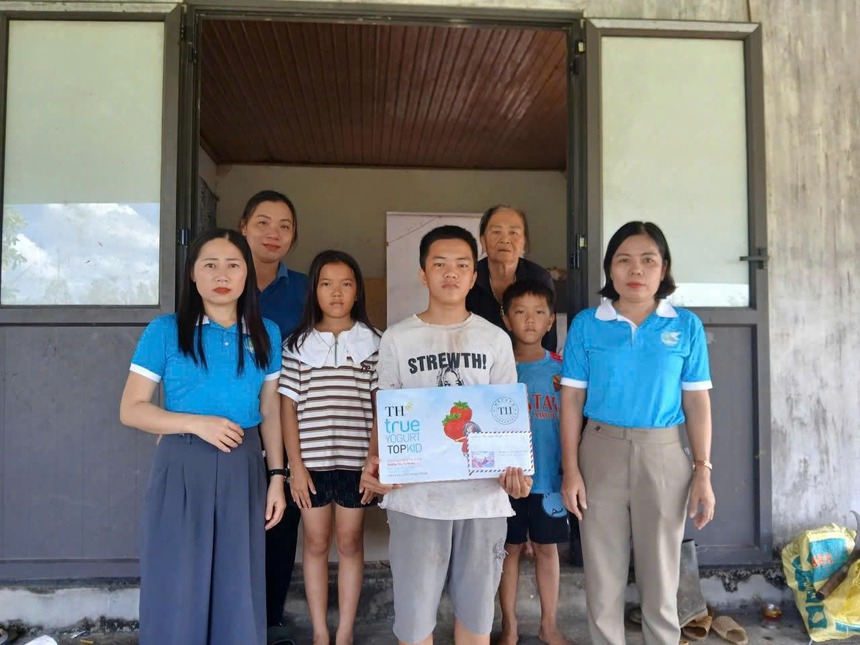 Lan tỏa Trung thu yêu thương tới trẻ em mồ côi, hoàn cảnh khó khăn ở Hà Tĩnh- Ảnh 8.