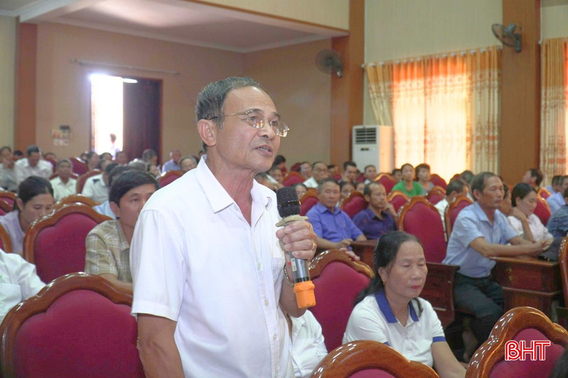 Cử tri Nguyễn Đình Thần (xã Can Lộc) kiến nghị tăng cường phòng, chống tham nhũng, quản lý an toàn vệ sinh thực phẩm và kiểm soát hàng lậu, hàng giả.