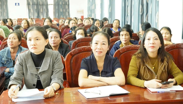 Hà Tĩnh: Đa dạng hình thức đưa Nghị quyết Đại hội phụ nữ đến từng chi hội                                 - Ảnh 1.